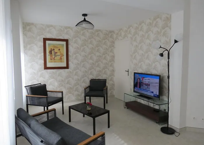 Saint-maurille Coeur D'angers Et Parking Appartement *